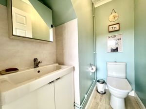 Cloakroom- click for photo gallery